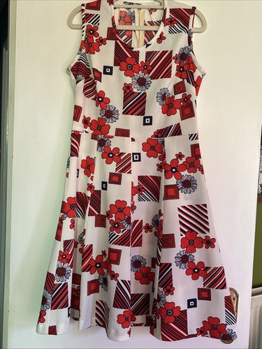 Vintage 1960s mod flower power