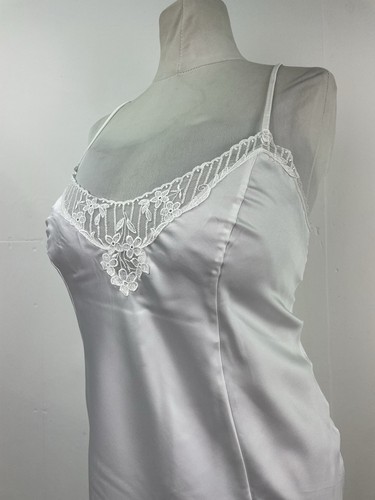 Vintage stmichaels white satin - stmichaels,