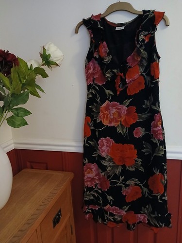 Beautiful black and red - black,